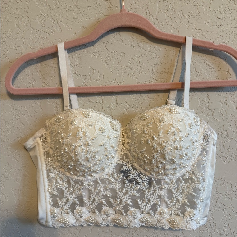 Windsor White Lace Longline Bra with Floral Details